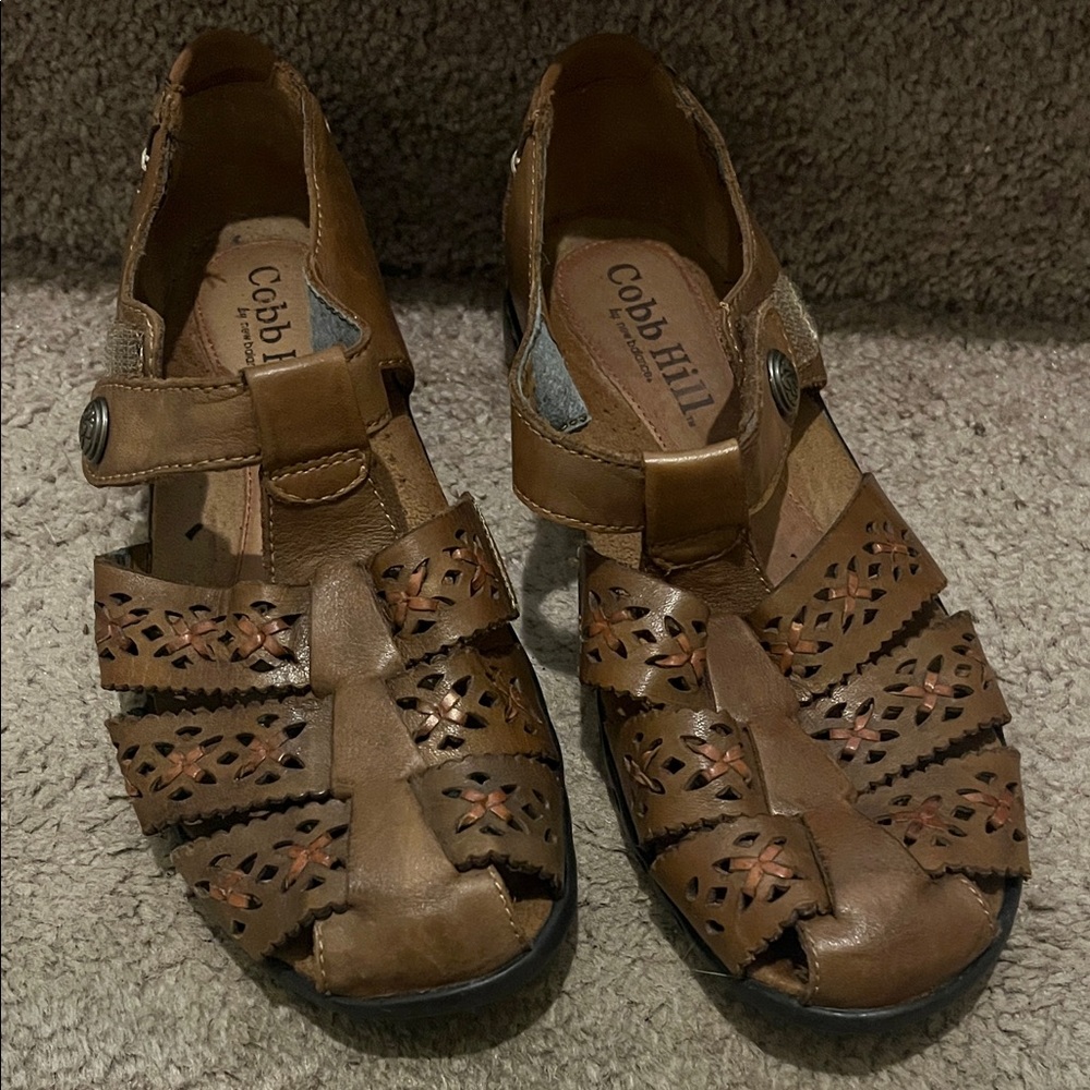 Cobb Hill Sandle size 8M